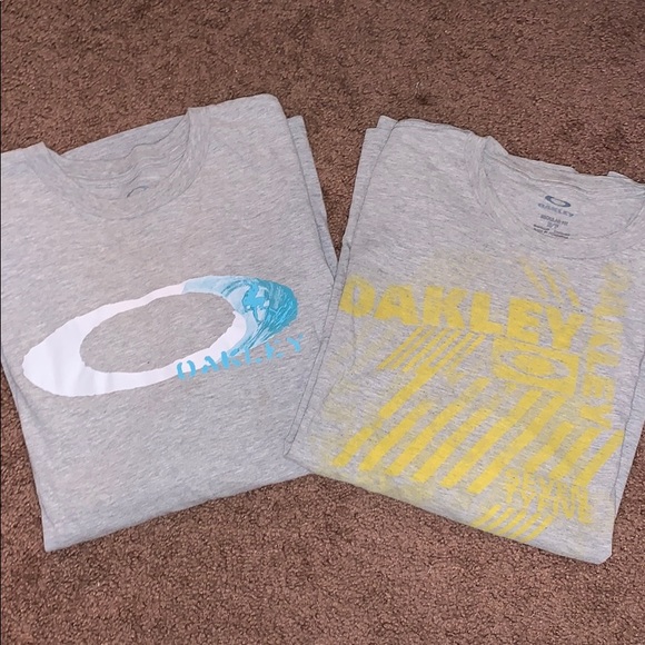 Oakley Other - Oakley Long Sleeve Tee Bundle